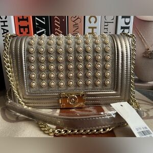 ✨ New ✨ Elegant Embellished Pearl w/ Gold Chain, Bronzy Shoulder Crossbody Bag ✨
